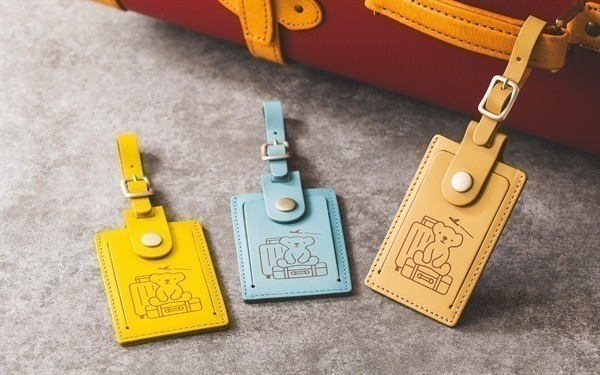 ベア・ドゥ本革ラゲージタグ